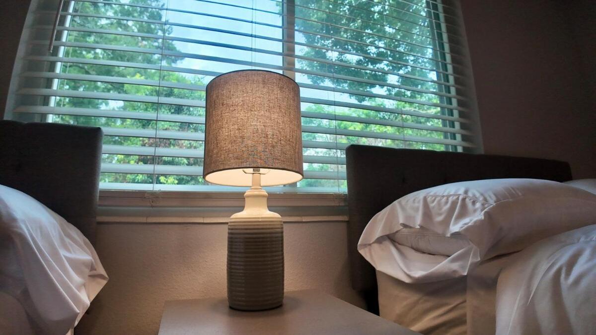 Cozy Townhome Retreat With King Bed Near I-10, Capitol, Fsu & Famu Tallahassee Exteriér fotografie
